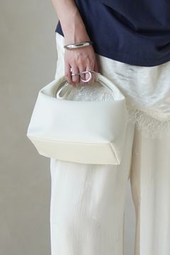 ワンハンドル レザーバッグ (アイボリー) Onehandle Leather Bag (Ivory) / 26AW