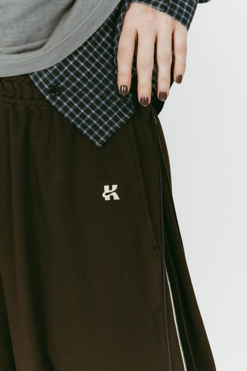 zip-up track pants(unisex) (Brown) / ジップアップ トラックパンツ (ブラウン) / 26SS