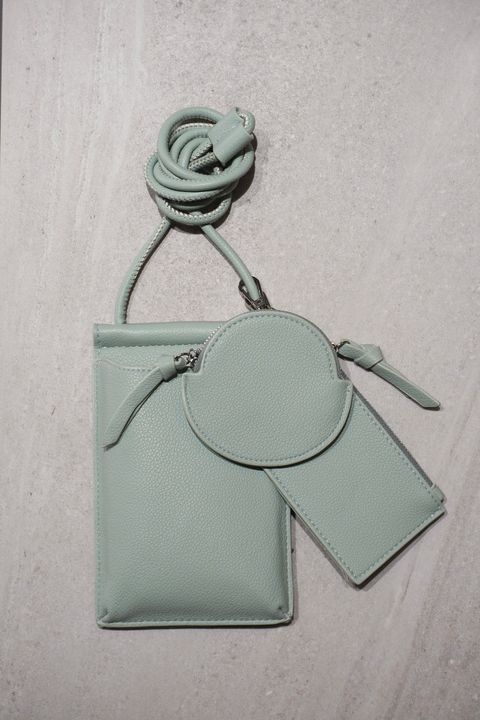 RECYCLING LEATHER MULTI MOBILE POUCH / リサイクルレザーマルチモバイルポーチ (セージ) スマホショルダー/コインケース・カードホルダー付き / 取り外し可能