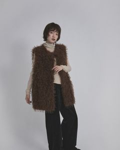 【先行予約】【26TH-18】カーリーファーベスト (ブラウン) Curly Fur Vest (Brown) /  エコファー  /  フェイクファー 【受注期間6/14 23:59まで】