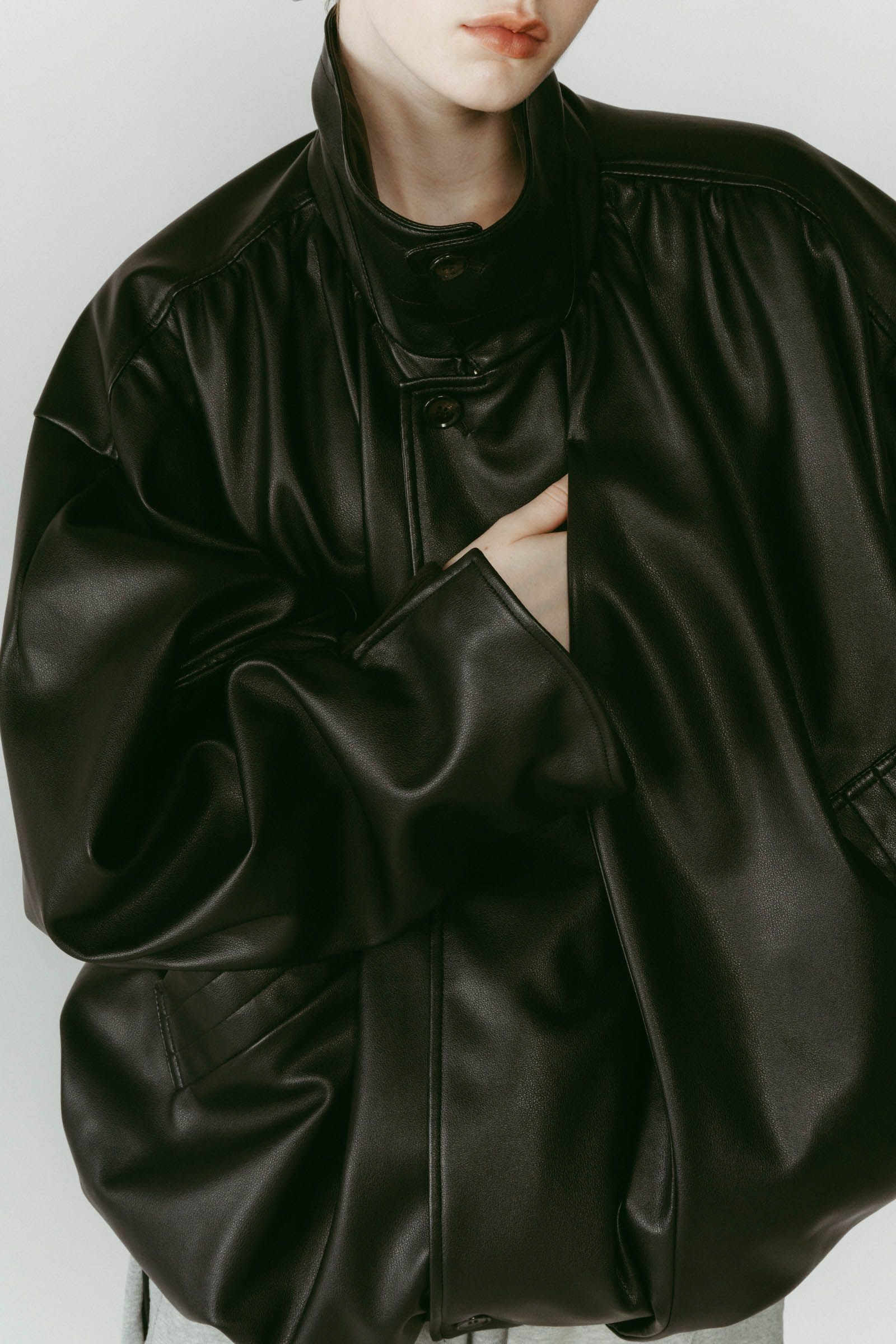 voluminous leather jacket(unisex) / ボリュームレザージャケットブルゾン (ブラック) / 25AW