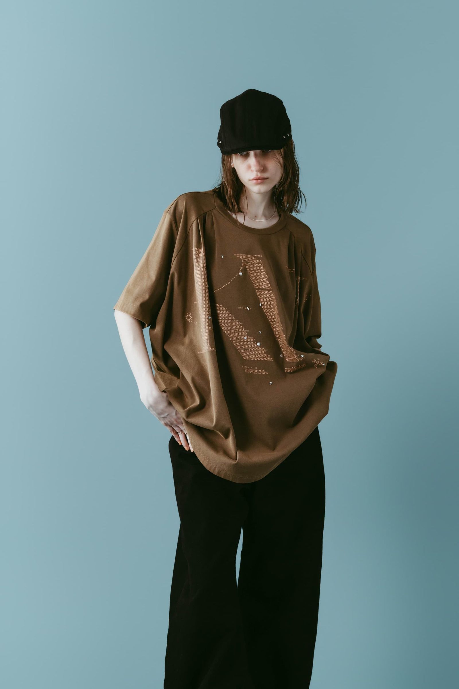 タック オーバーサイズTシャツ (ブラウン) tuck detail oversized tee(unisex) (Brown) /  26SS