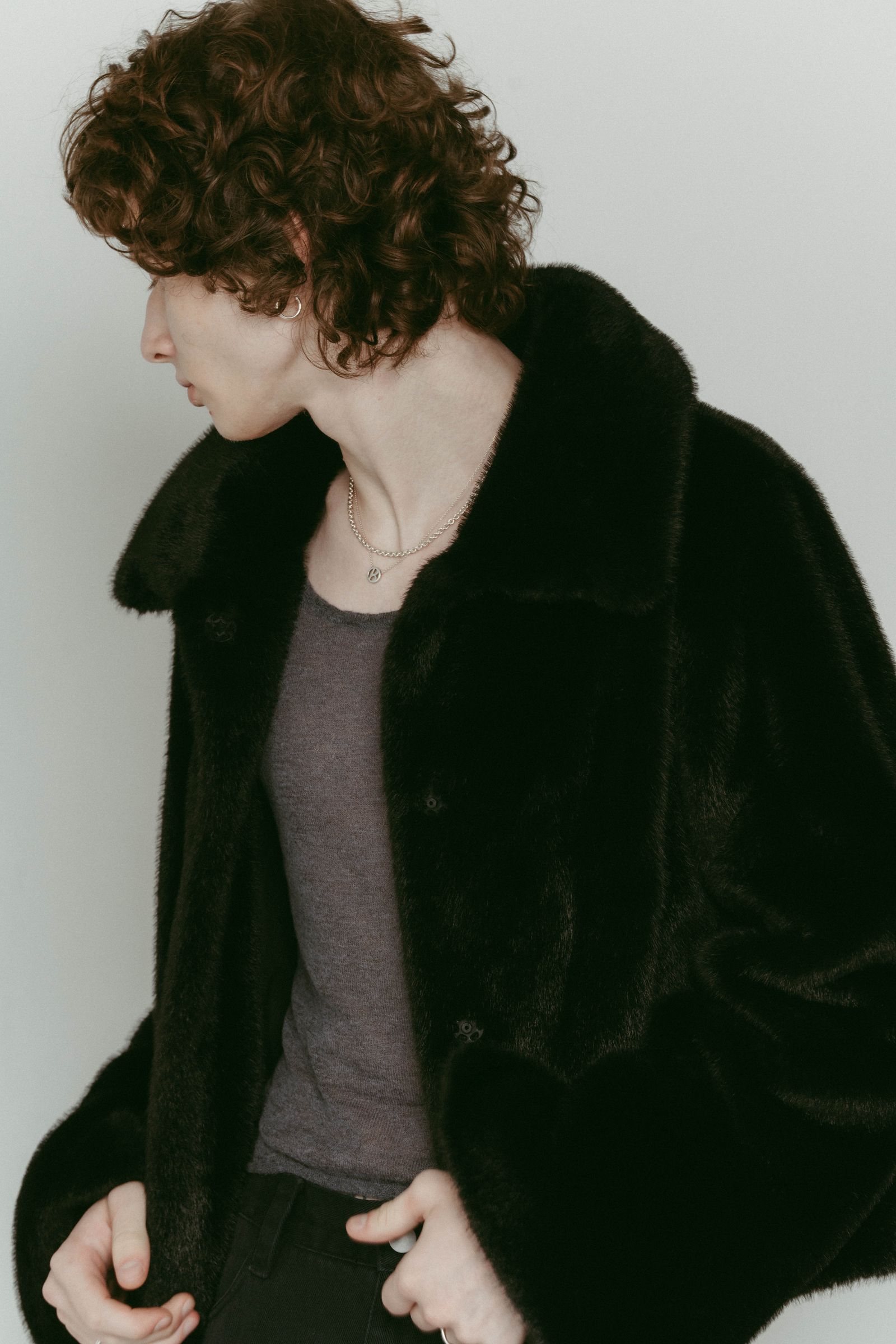 point collar fur coat / ポイントカラー ファーコートジャケット (ブラック) / 25AW