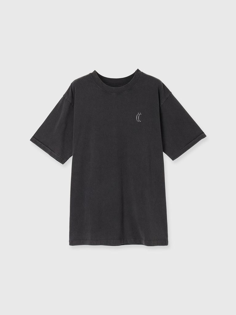 着古した状態でも美しく、月日が過ぎても服は老いない、そんなTシャツになれるよう願いを込めて製造しております。