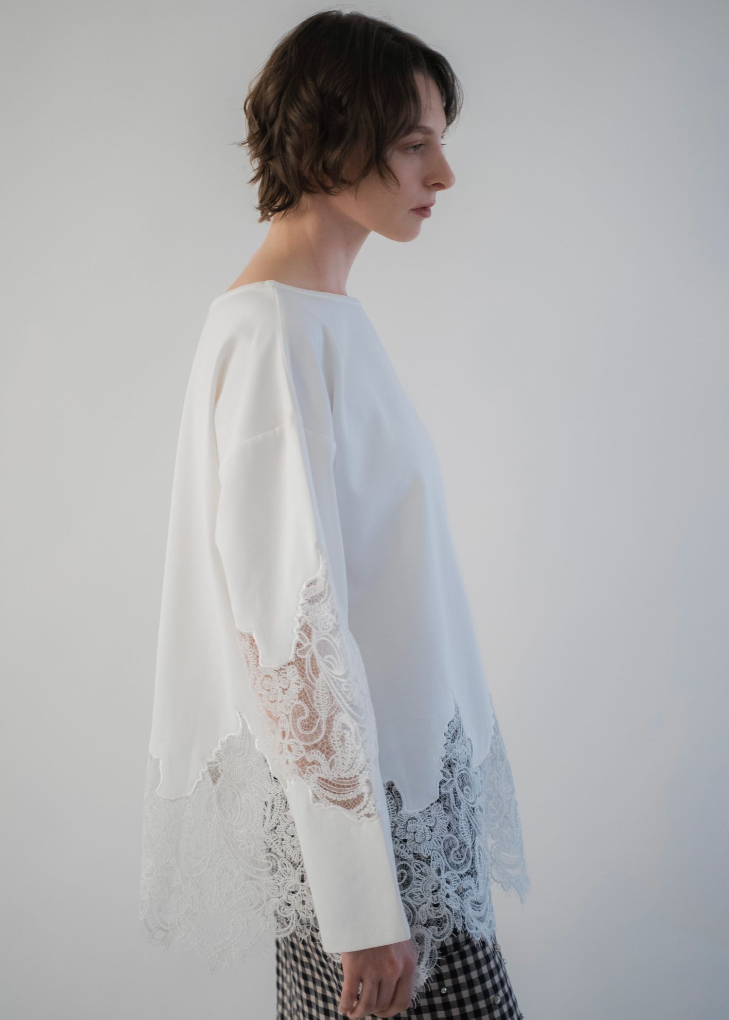 scallop lace sheer panel cut & sewn tops / シアーレース カットソートップス (Ivory) / 26SS