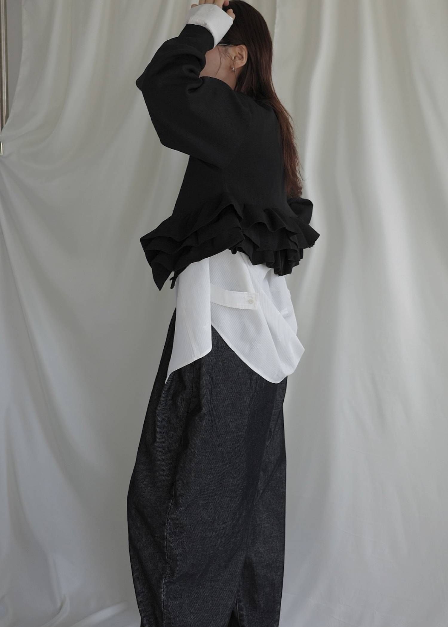 フリルニットカーディガン (ブラック) hem ruffle frill knit cardigan (Black) /  26SS