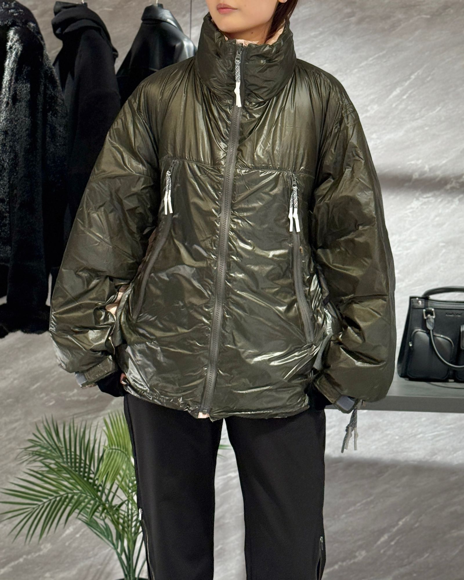 【BF割引対象12/2まで】NANGA multilayering down vest blouson / ナンガ コラボレーション ダウンジャケット (チャコール) / メンズ / レディース