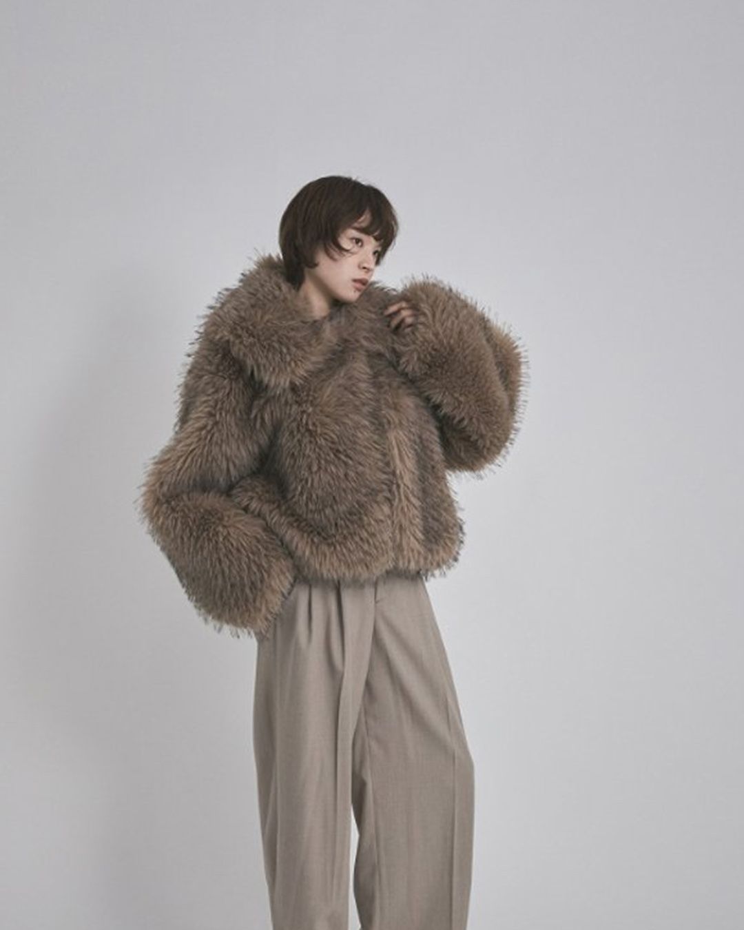 【先行予約】【26TH-09】ムートン調2ウェイファーコート (キャメル) 2way Collar Fox Like Fur Coat (Camel) /  エコファー  /  フェイクファー 【受注期間6/14 23:59まで】