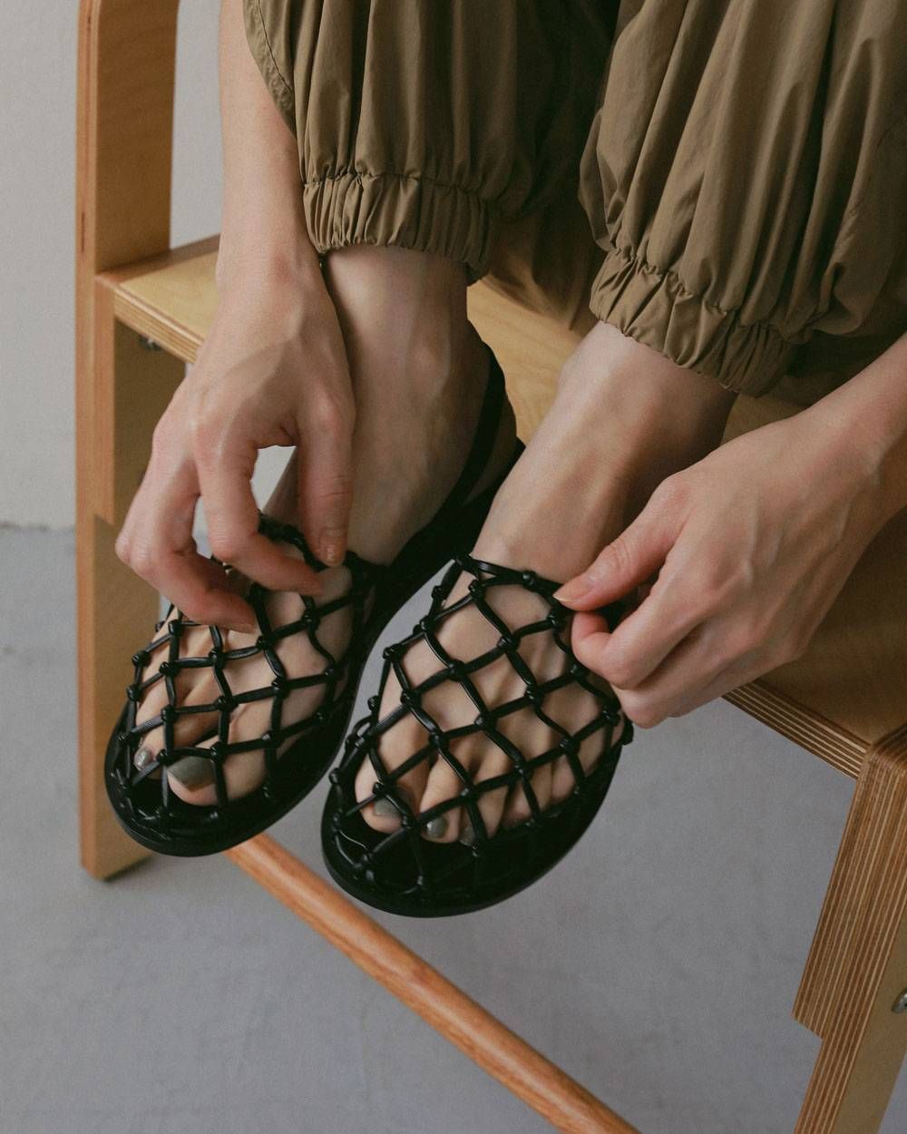 フラットシューズサンダル (ブラック) Braid Flat Shoes (Black) / 27SS