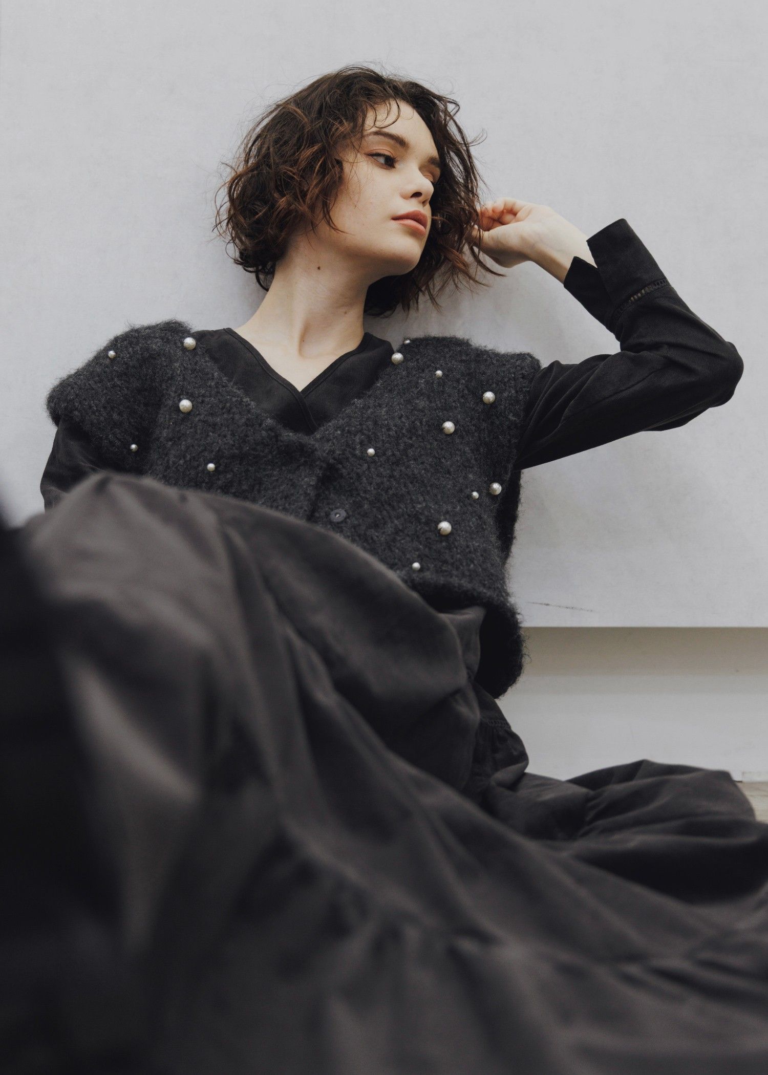 WILLFULLY - handmade random pearl knit vest / ランダムパール