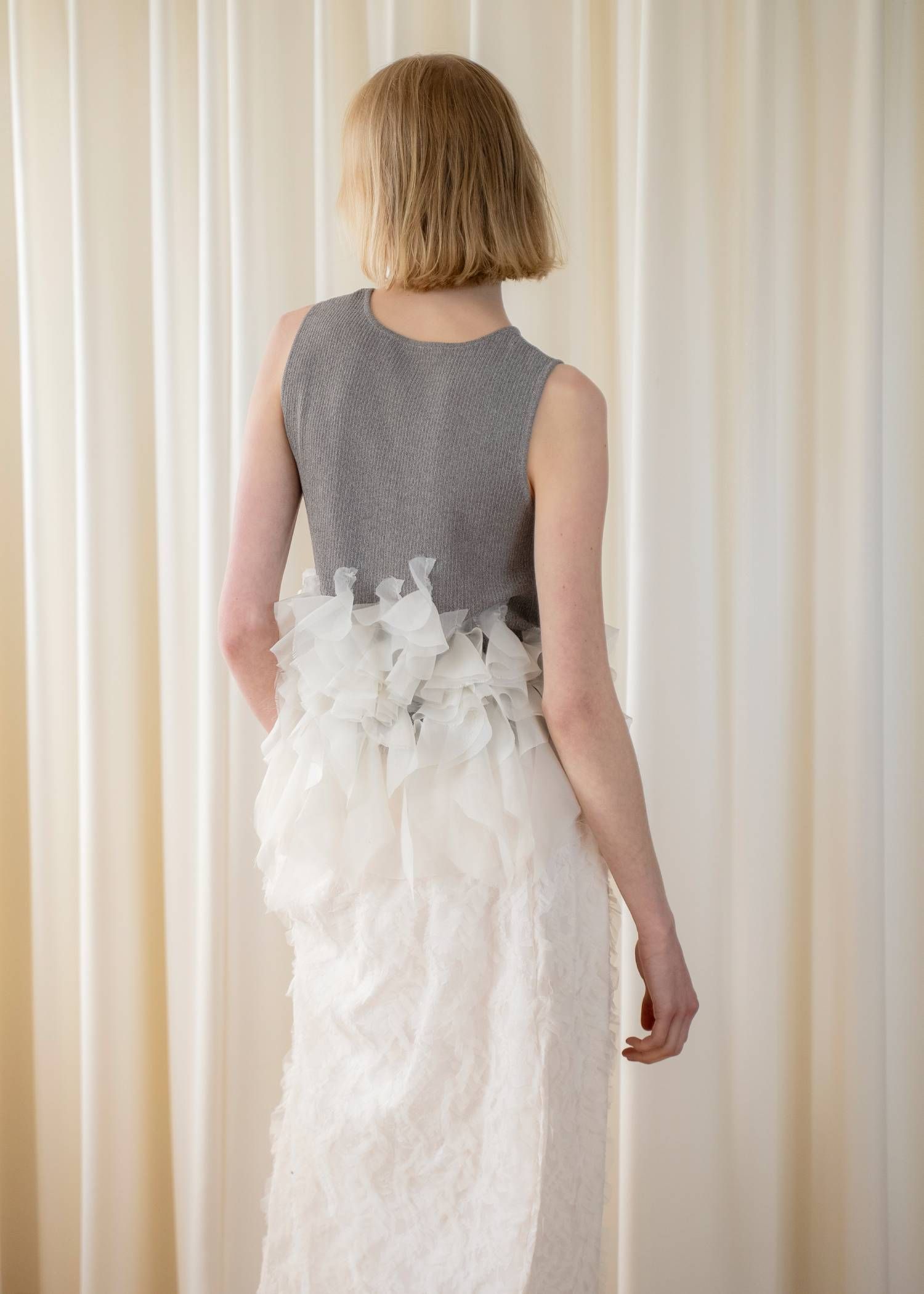 グラデーションフリル ノースリーブニット (ミックス) gradation frill no sleeve knit (Mix) /  26SS