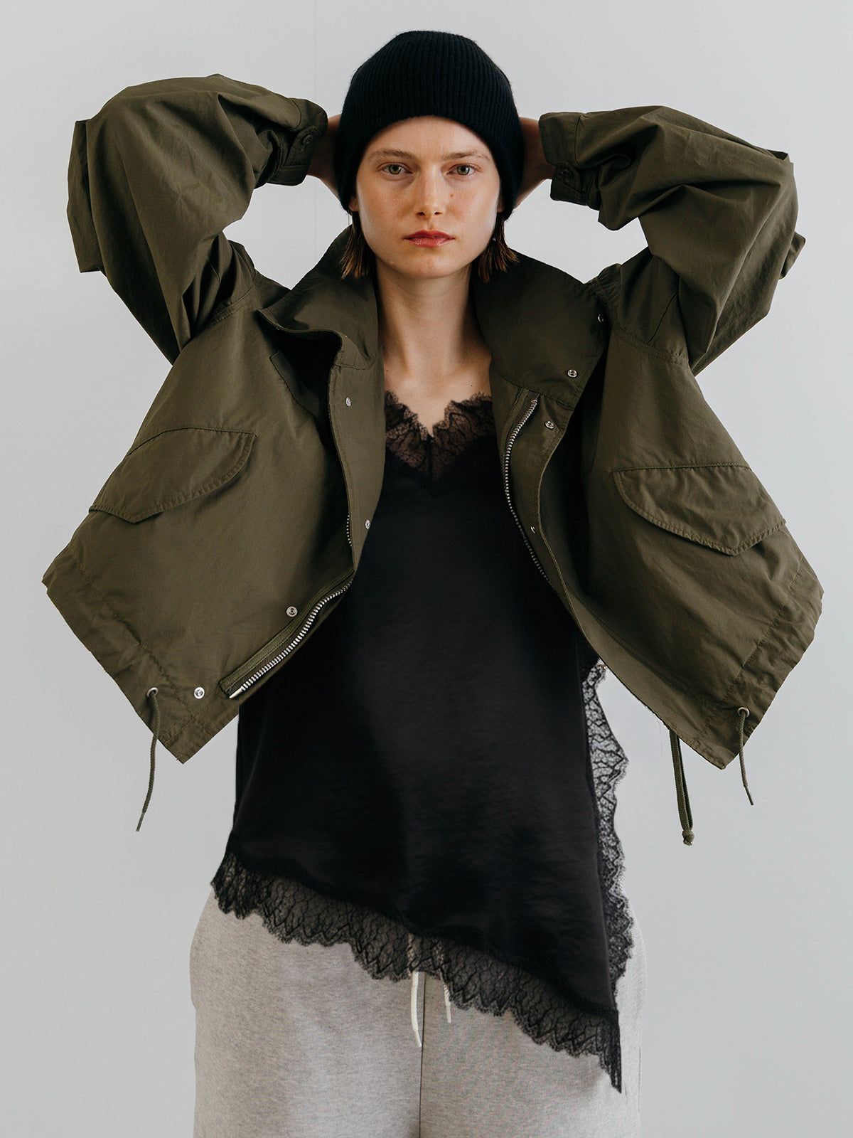 サテンレースキャミ (ブラック) SATIN LACE CAMI (Black) /  26SS