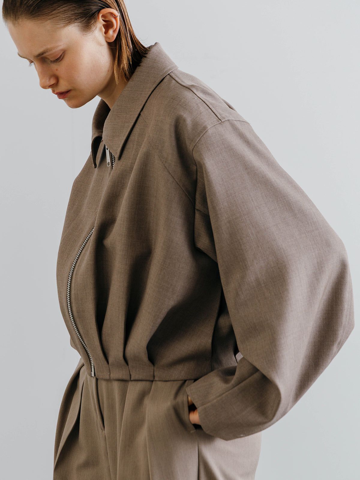 ICHIGUN TUCK JACKET / イチグン タックジャケット (Beige) / 26SS