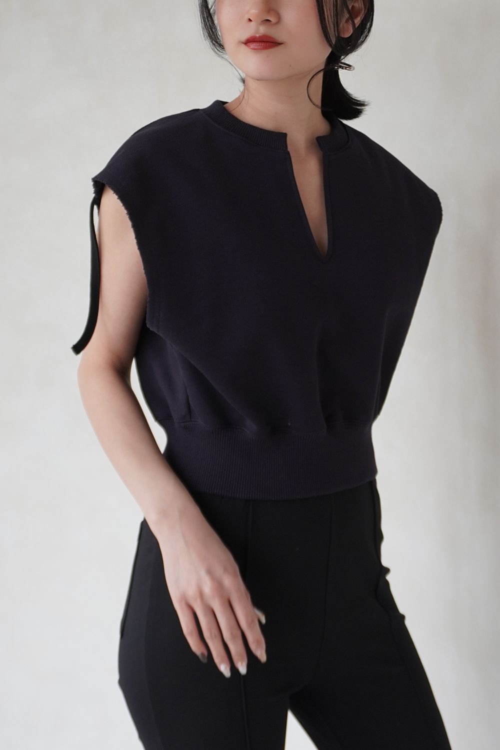 HELENE SLEEVELESS SWEAT PULLOVER / スリーブレススウェットプルオーバー (ネイビー)