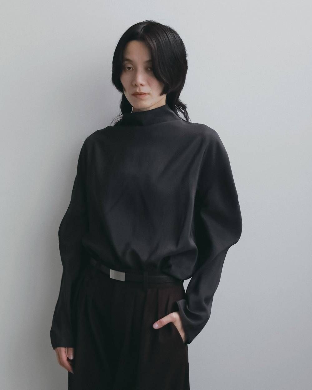 オーガンジー タイブラウス (ブラック) Organdy Tie Blouse (Black) / 26AW 【6月29日まで期間限定予約】