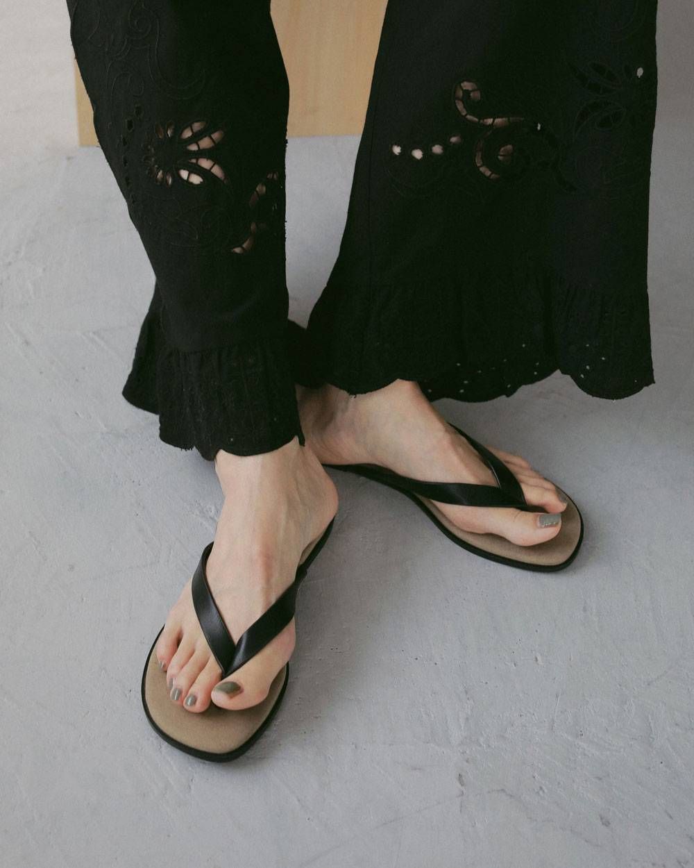 バイカラー トングサンダル (ブラック) Bicolor Tongs Sandals (Black) / 27SS
