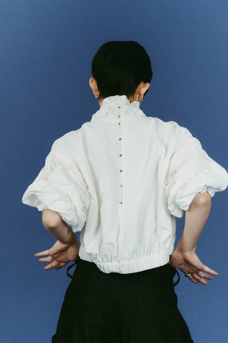 many way frill blouse (White) / メニーウェイ フリルブラウス (ホワイト) / 26SS