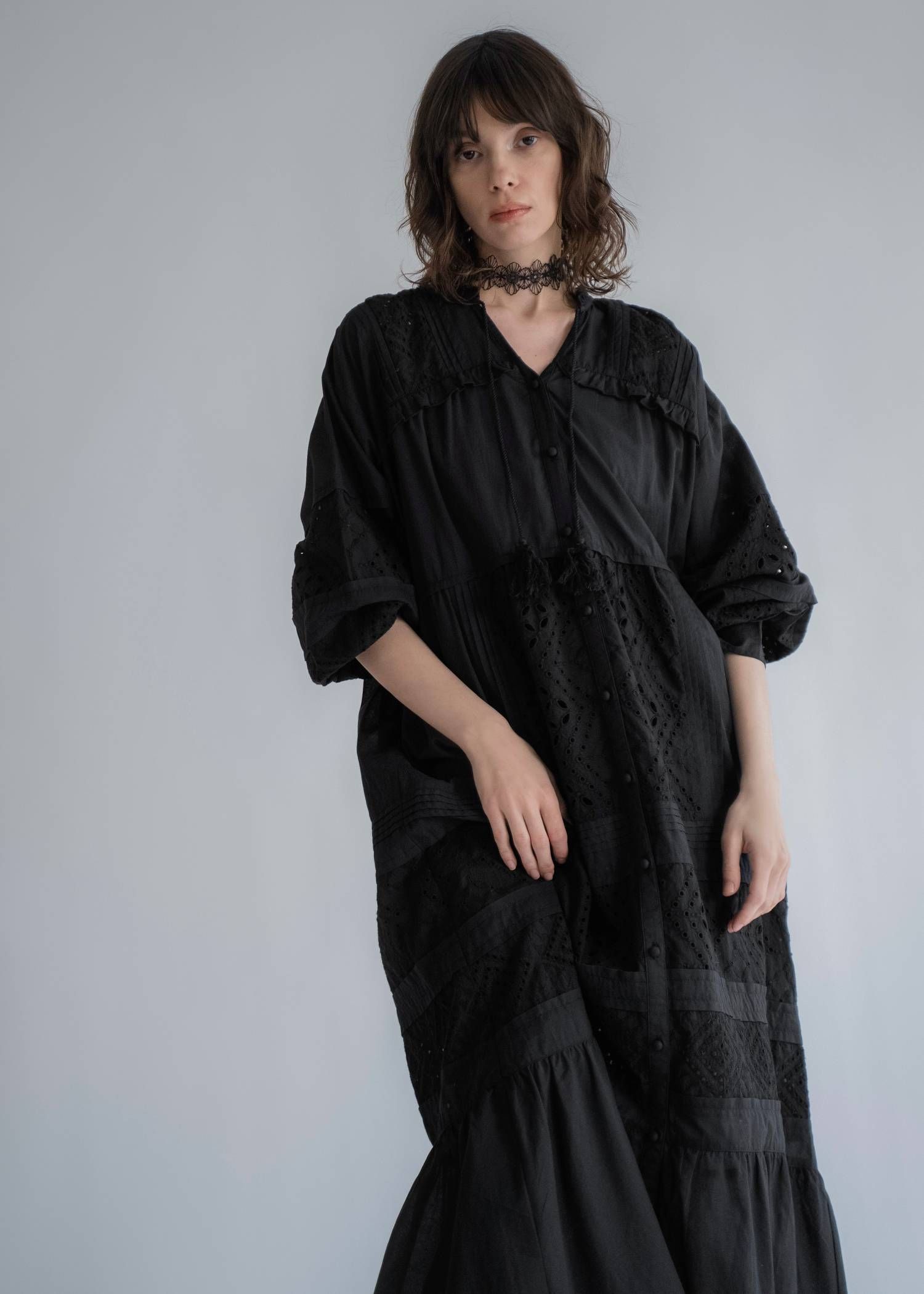 ティアードワンピース (ブラック) pieced cotton lace tiered volume OP (Black) /  26SS