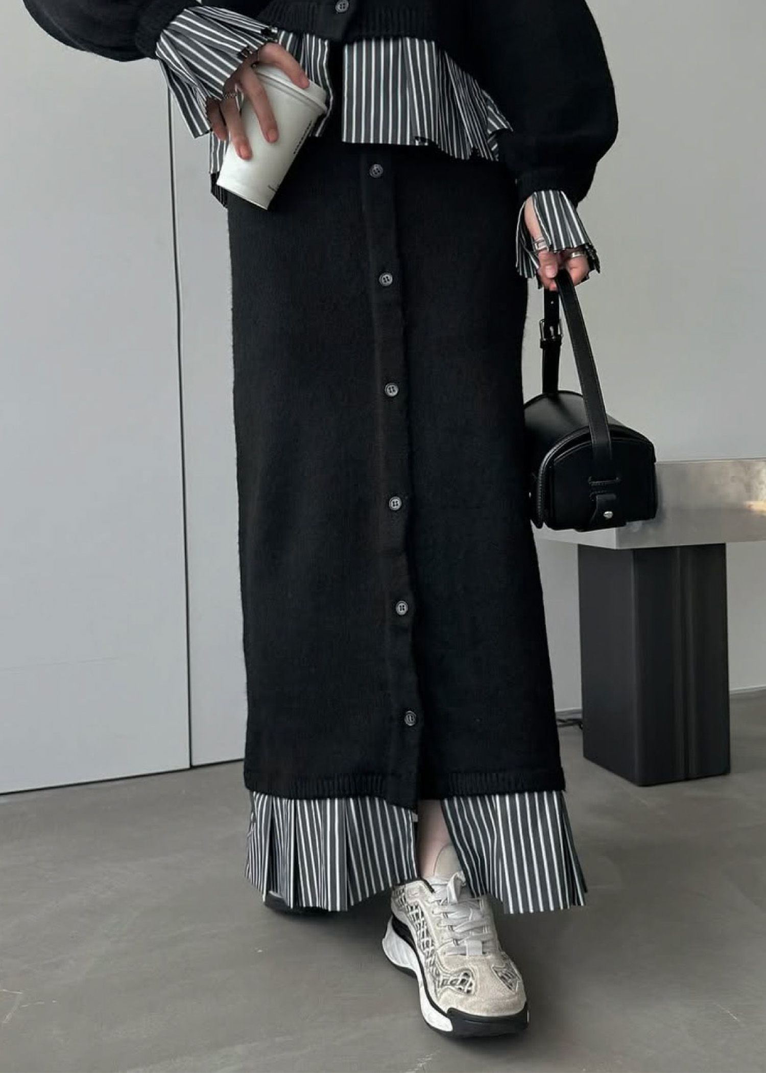 pleats docking button slit pencil knit SK / ドッキングペンシルニットスカート (ブラック) / 25AW