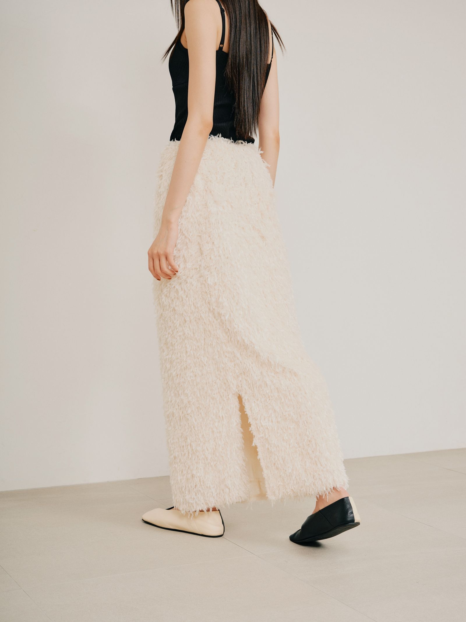 Feather slit skirt / フェザースリットスカート (ホワイト) / 25AW