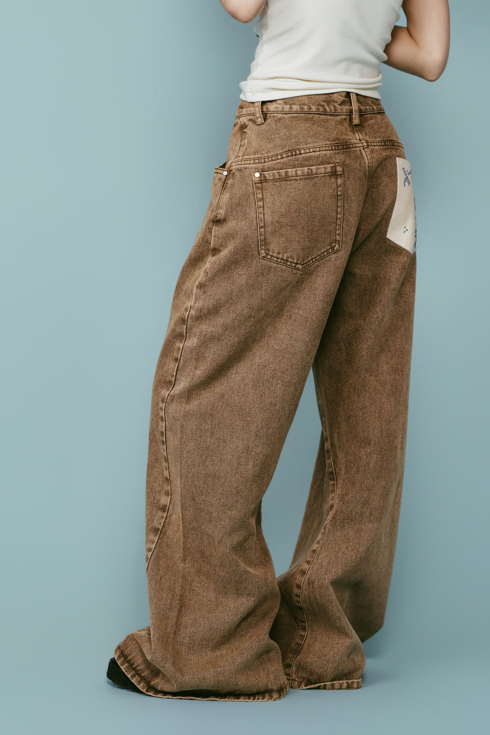 ワイドベルボトムデニムパンツ (ブラウン) wide bell-bottom denim pants (Brown) /  26SS