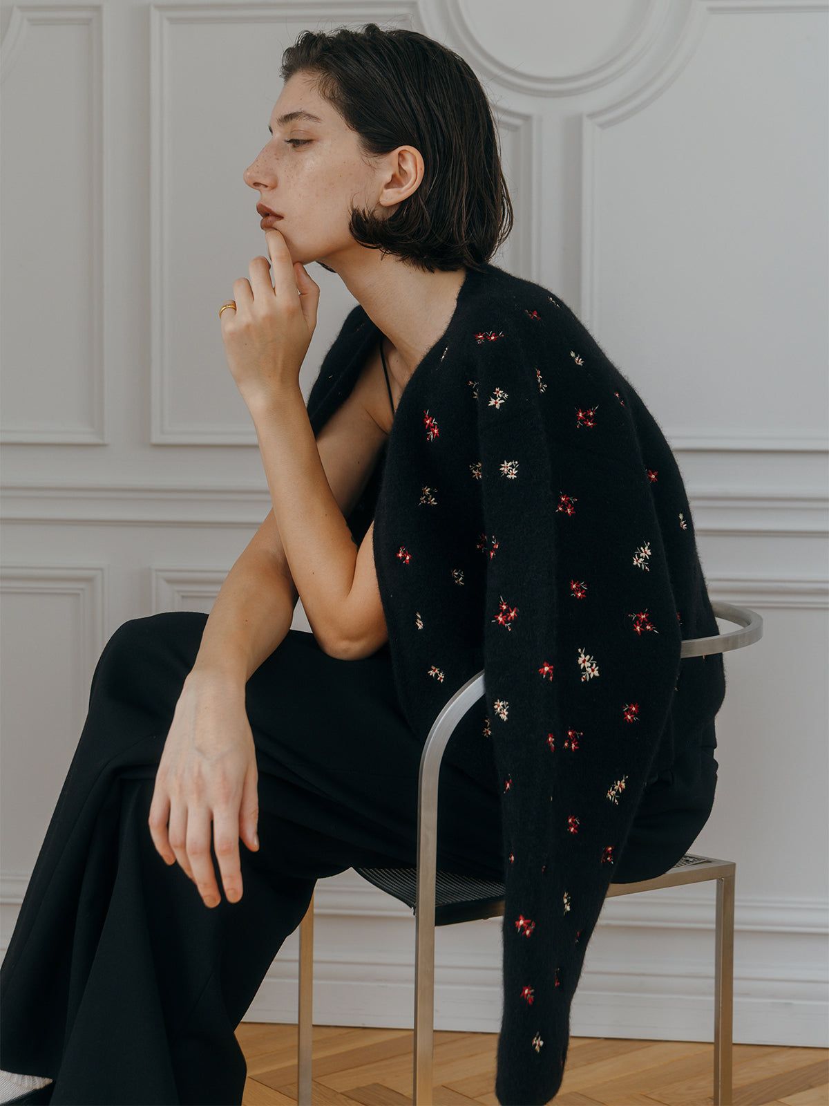 【25AW】FLOWER EMBROIDERY KNIT JACKET / フラワーエンブロイダリー ニットジャケット (ブラック)