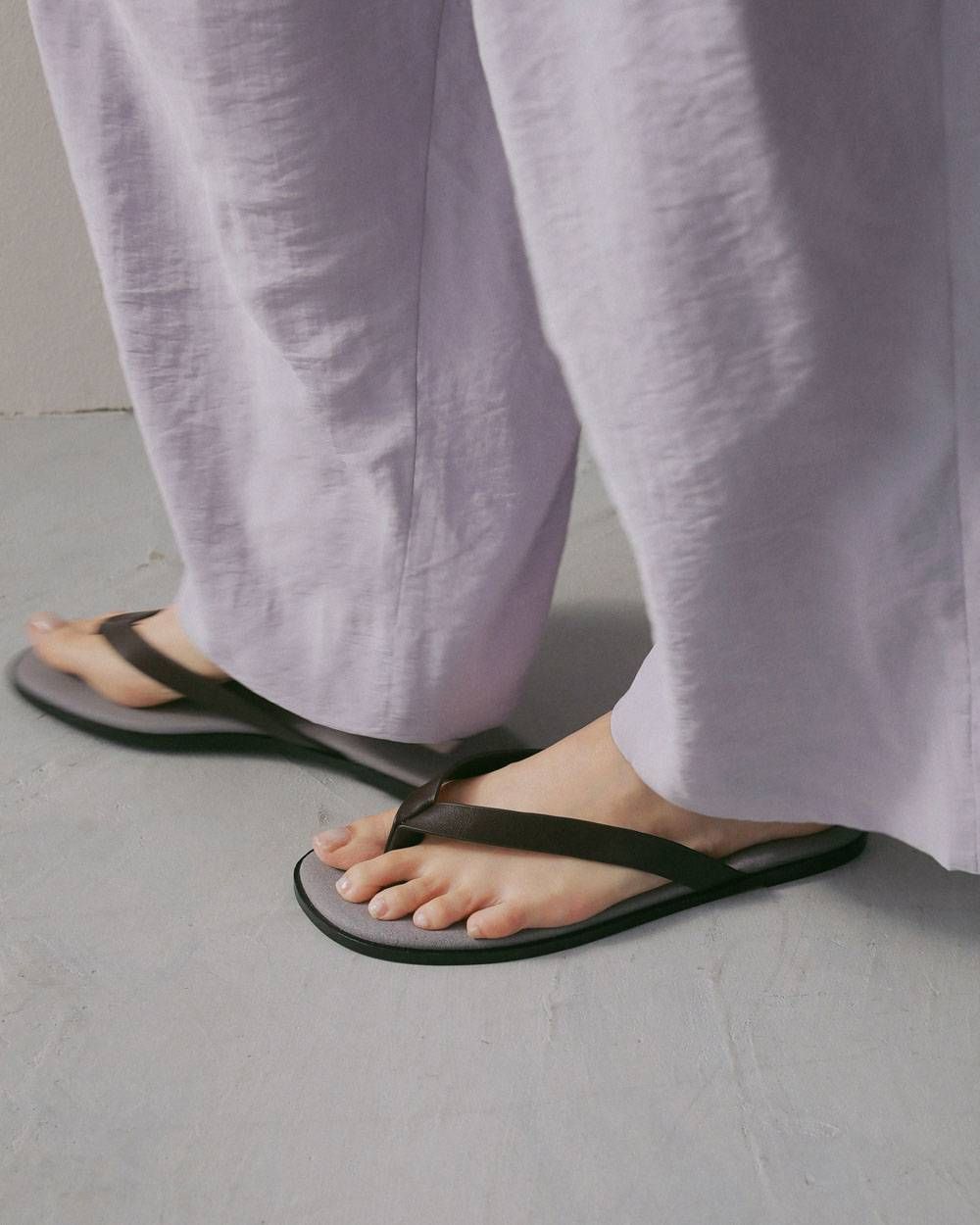 バイカラー トングサンダル (ブラウン) Bicolor Tongs Sandals (Brown) / 27SS