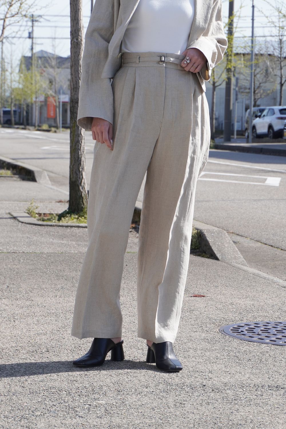 BELTED WIDE LINEN PANTS / ベルテッド コクーンワイドリネンパンツ (ベージュ)