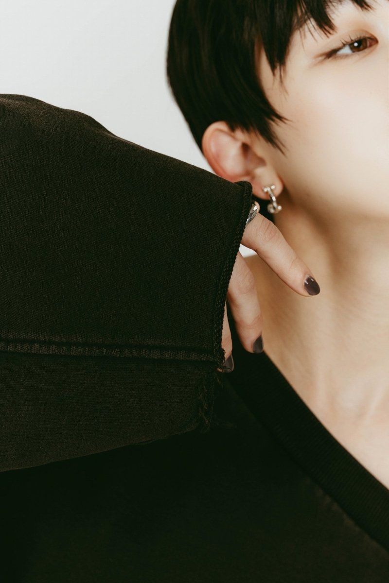 off shoulder vintage sweat (Black) / オフショルダー ヴィンテージスウェット (ブラック) / 26SS