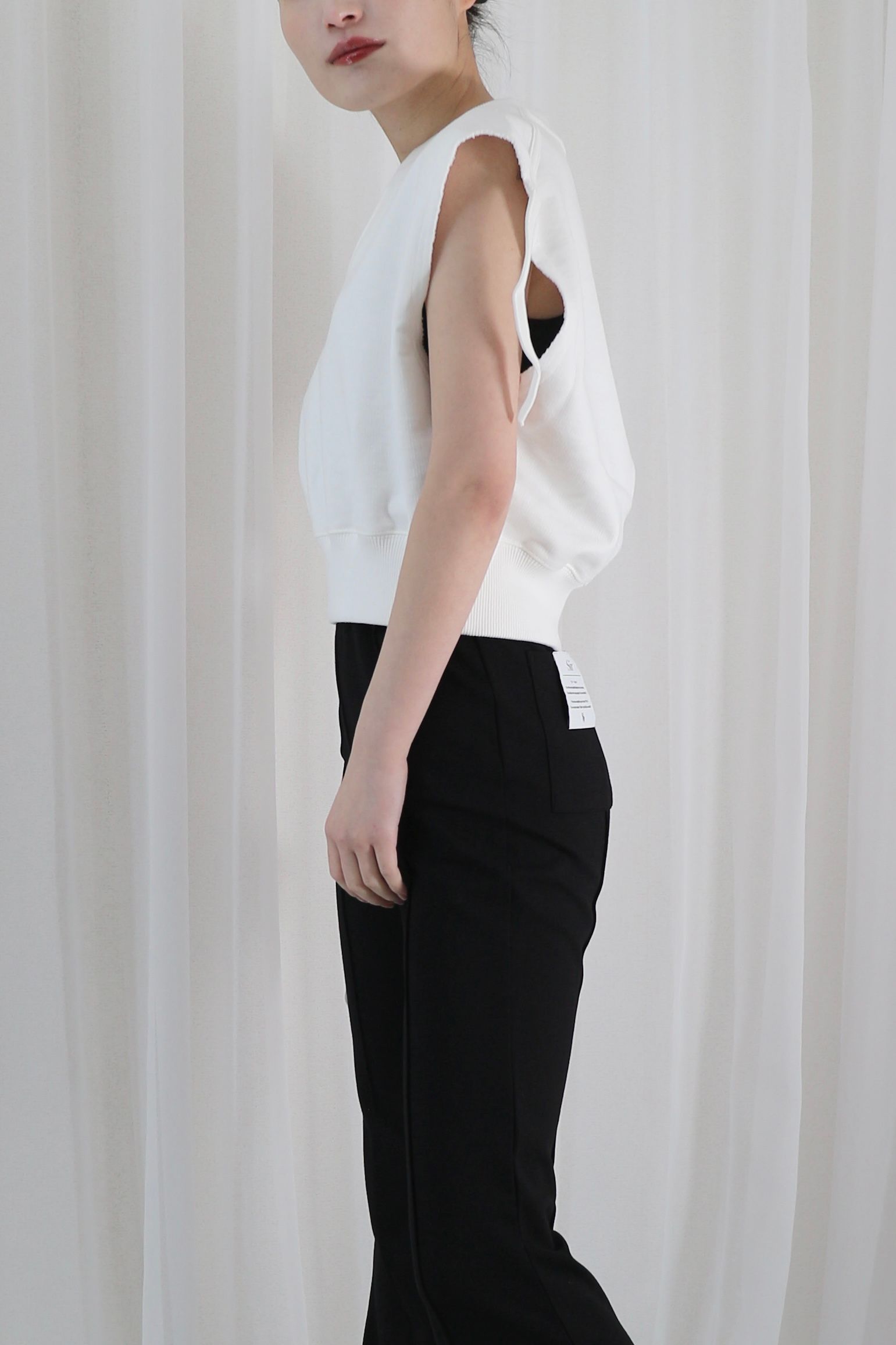 CINOH - HELENE SLEEVELESS SWEAT PULLOVER / スリーブレス