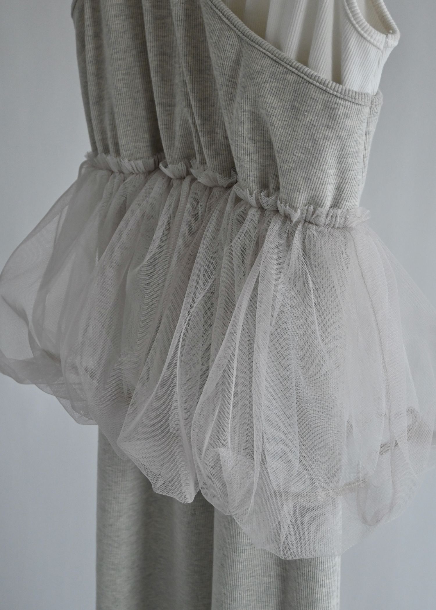 tulle peplum docking rib OP (Oatmeal) / チュールペプラムワンピース (オートミール) / 26SS