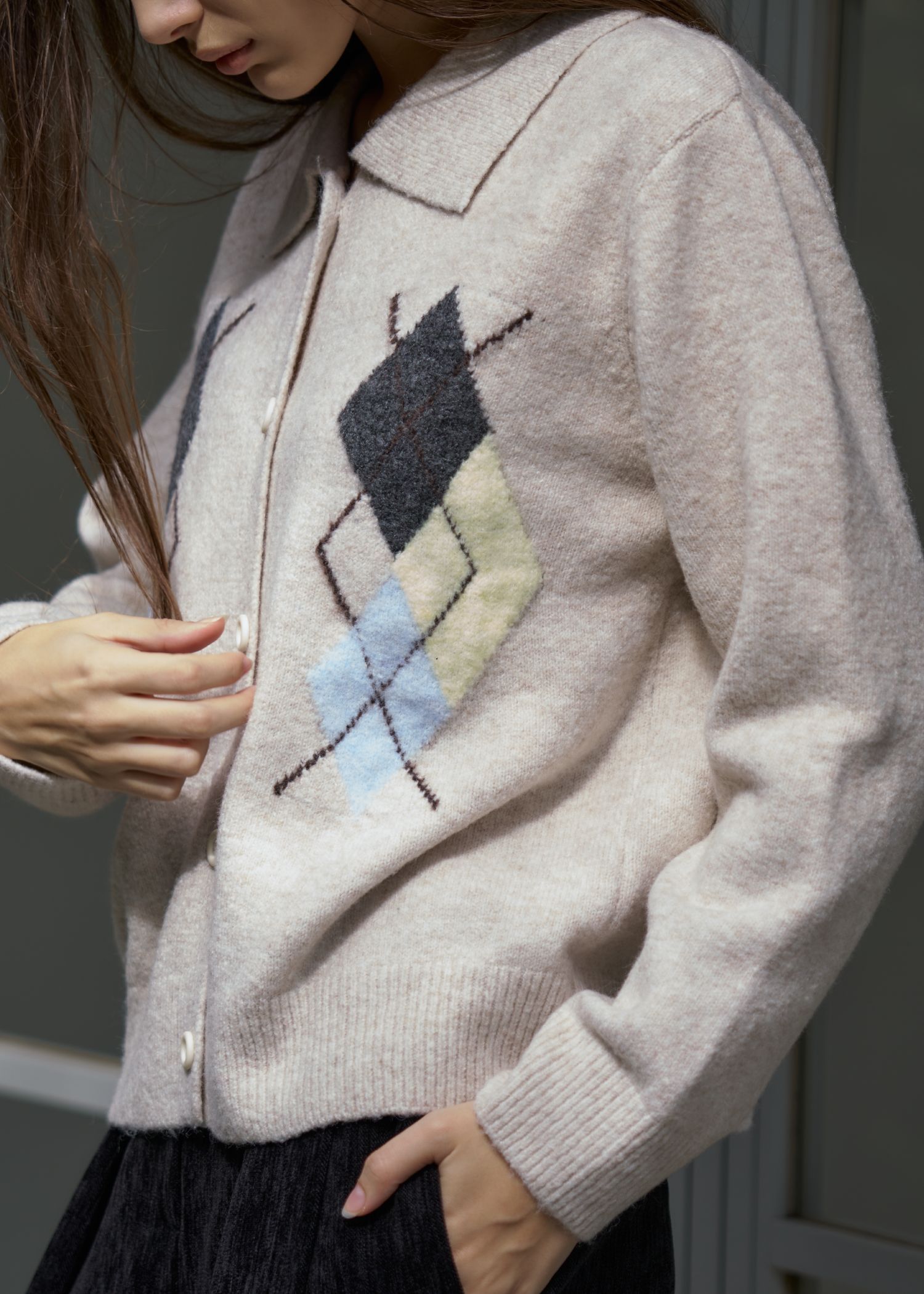 chic soft touch argyle knit cardigan / ソフトタッチ アーガイルニットカーディガン (ベージュ) / 25AW /