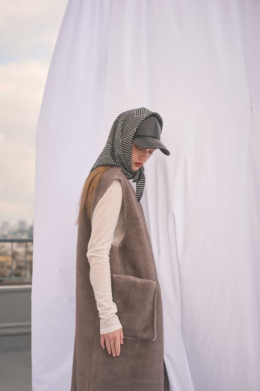 リバーシブル ムートンジレ (ベージュ) Reversible shearling gilet (Beige) / 26AW