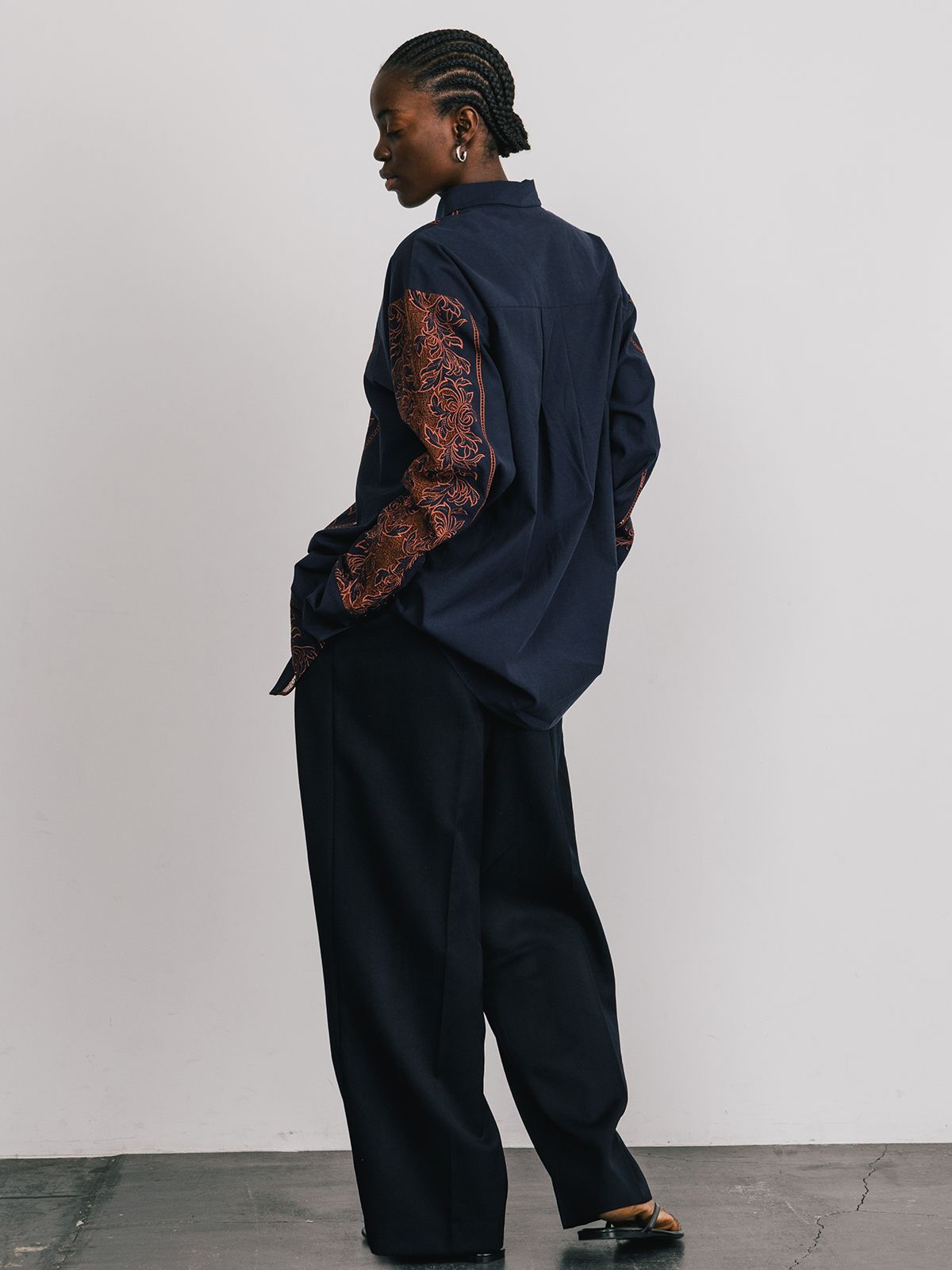 【25SS】EMBROIDERY SHIRTS / エンブロイダリー シャツ (ネイビー)