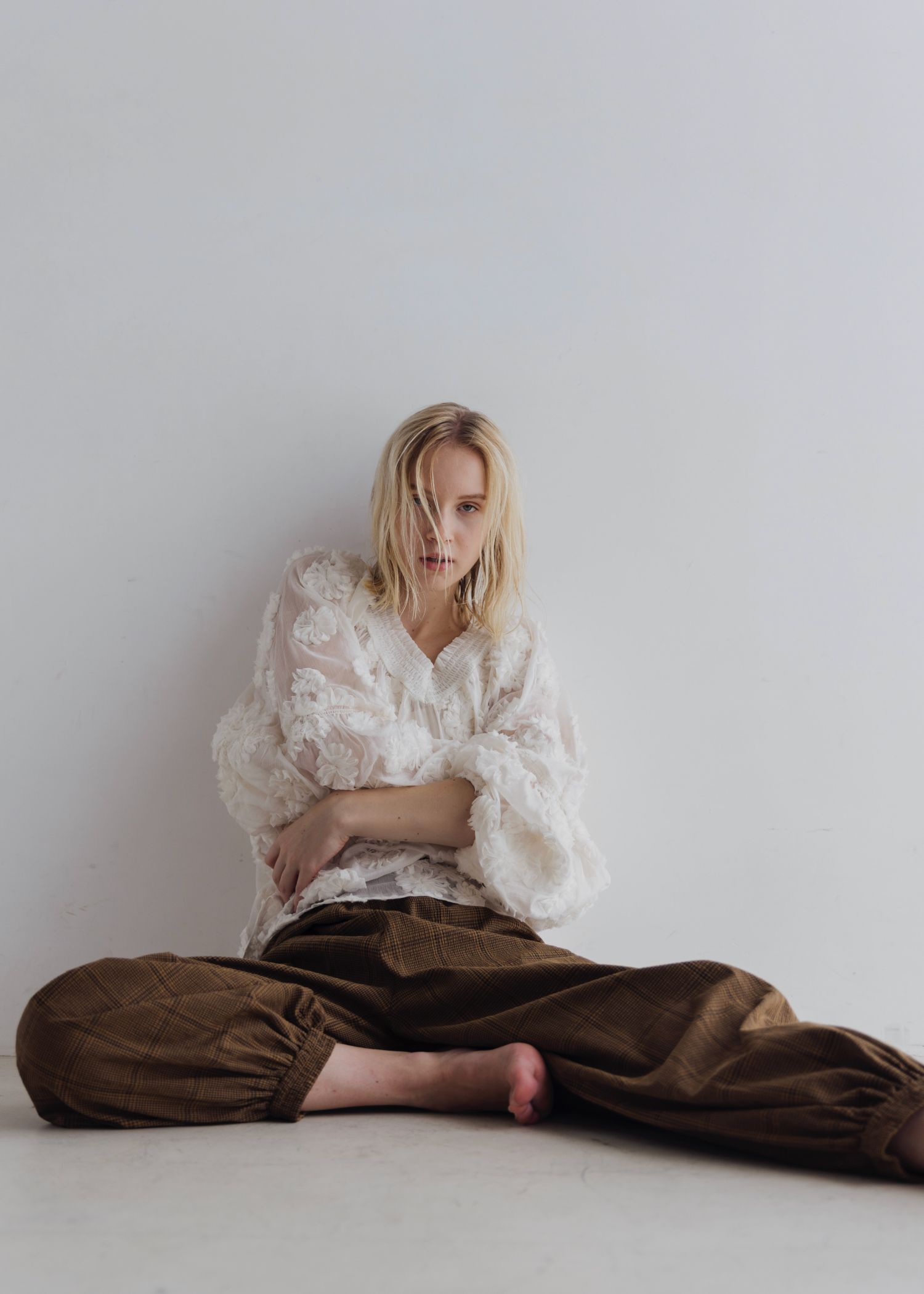 flower motif sheer BL (Ivory) / フラワーモチーフシアーブラウス (アイボリー) / 26SS