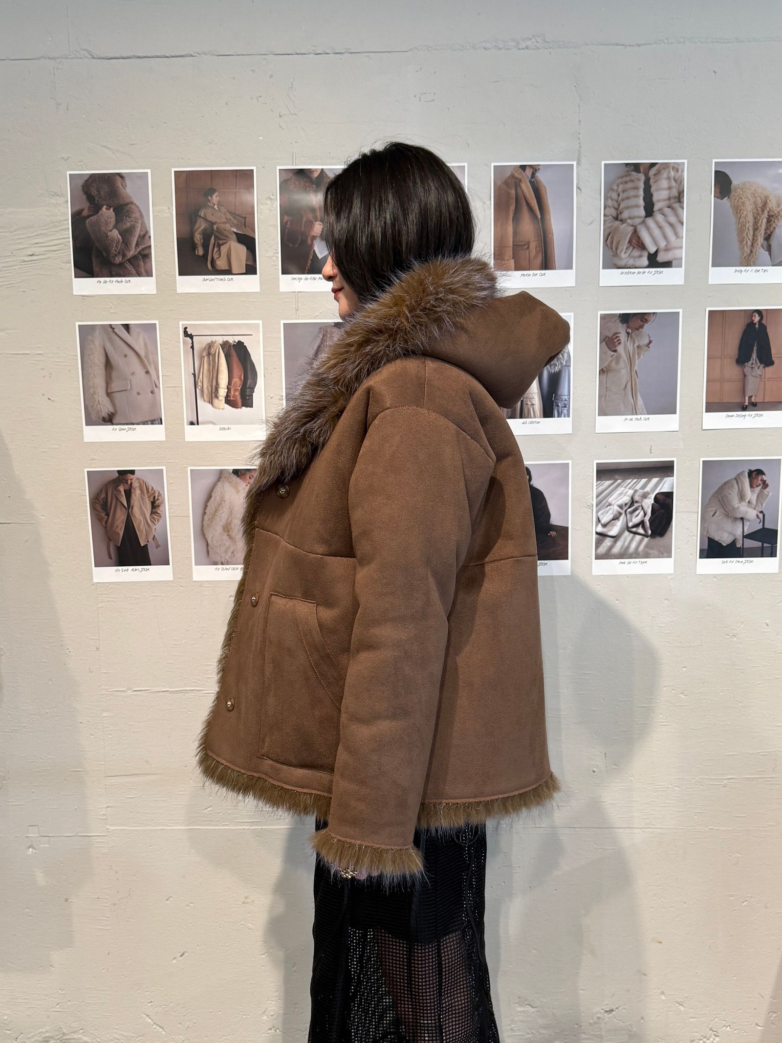 【25AW】Fox Like Fur Foodie Coat (ブラウン) / フォックスライクファー フーディコート / エコファー / フェイクファー