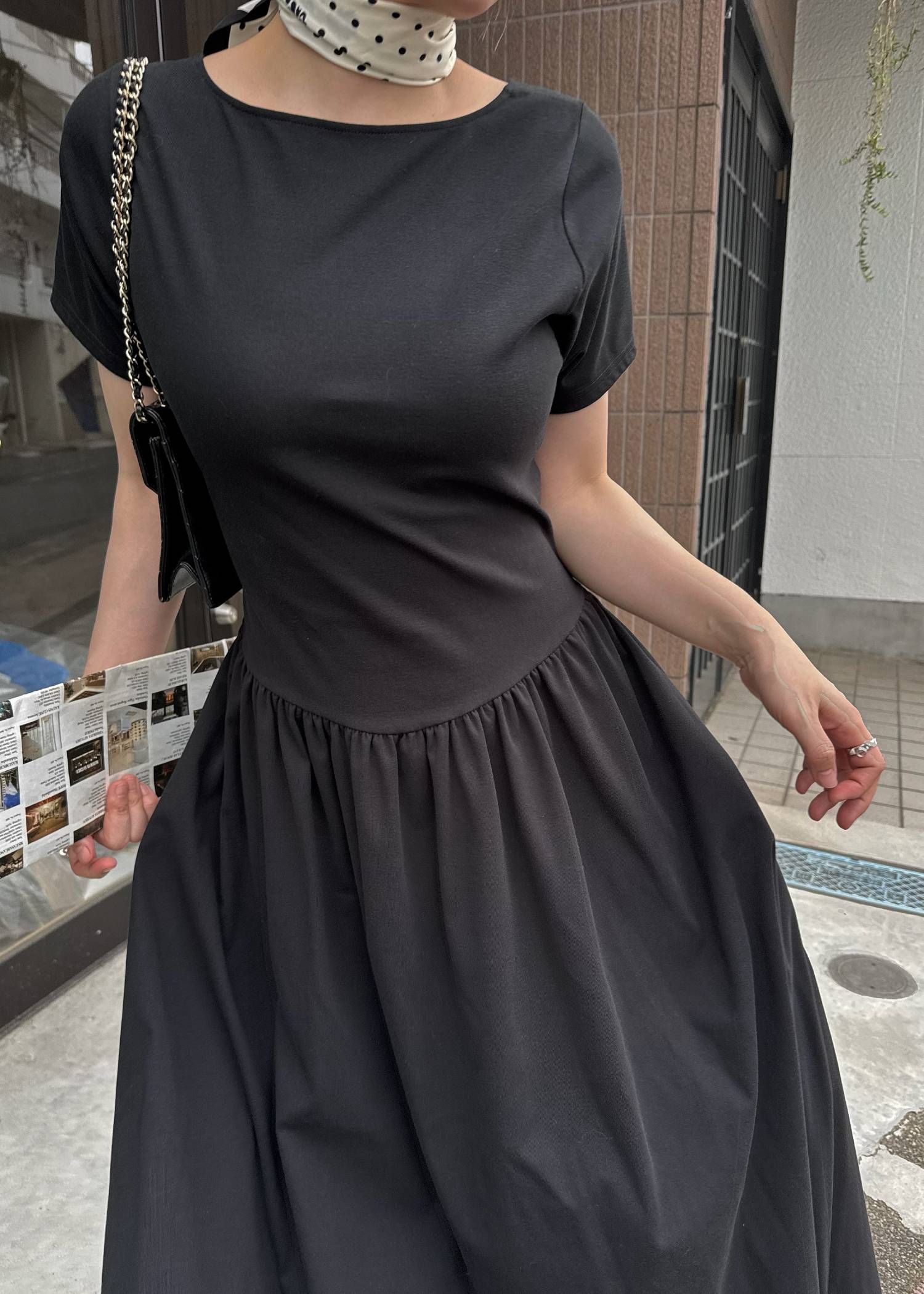 ヘルシーカット ワンピース (ブラック) healthy cut out waist snap button OP (Black) /  26SS