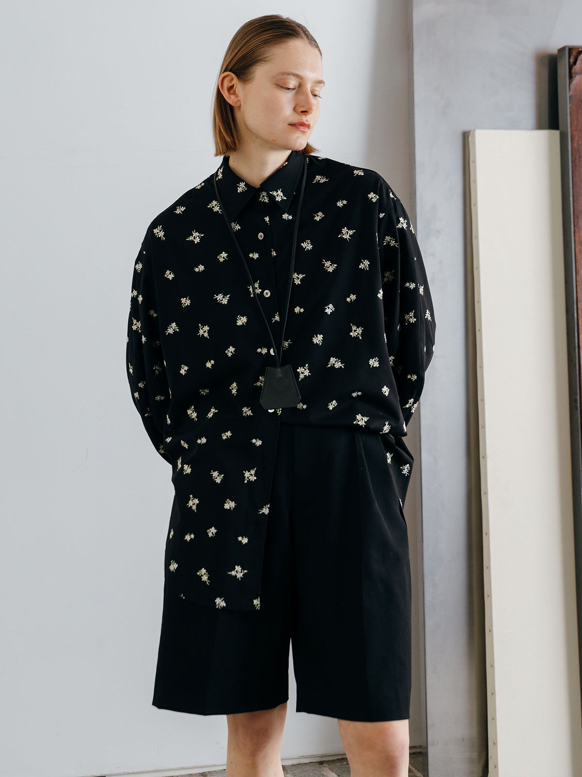 FLOWER EMBROIDERY SHIRTS (Black) / フラワーエンブロイダリー シャツ (ブラック) / 26SS