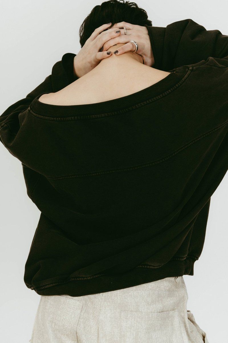 off shoulder vintage sweat (Black) / オフショルダー ヴィンテージスウェット (ブラック) / 26SS