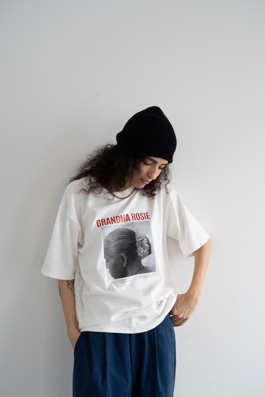 フォトTシャツ (ホワイト) GRANDMA ROSIE Photo T-shirt (White) /  26SS