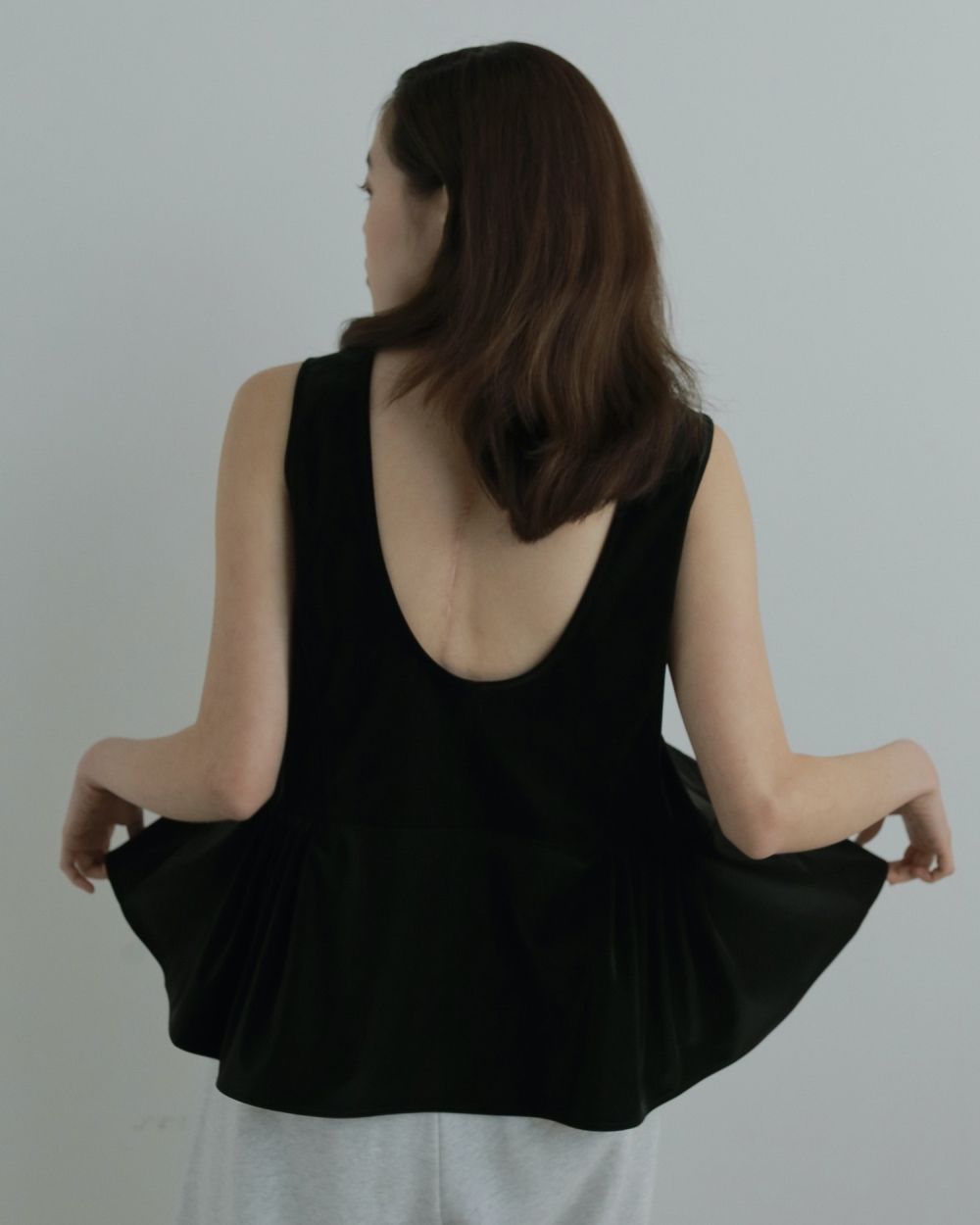 Uneck Peplum Tops / Uネック ペプラムトップス (ブラック)