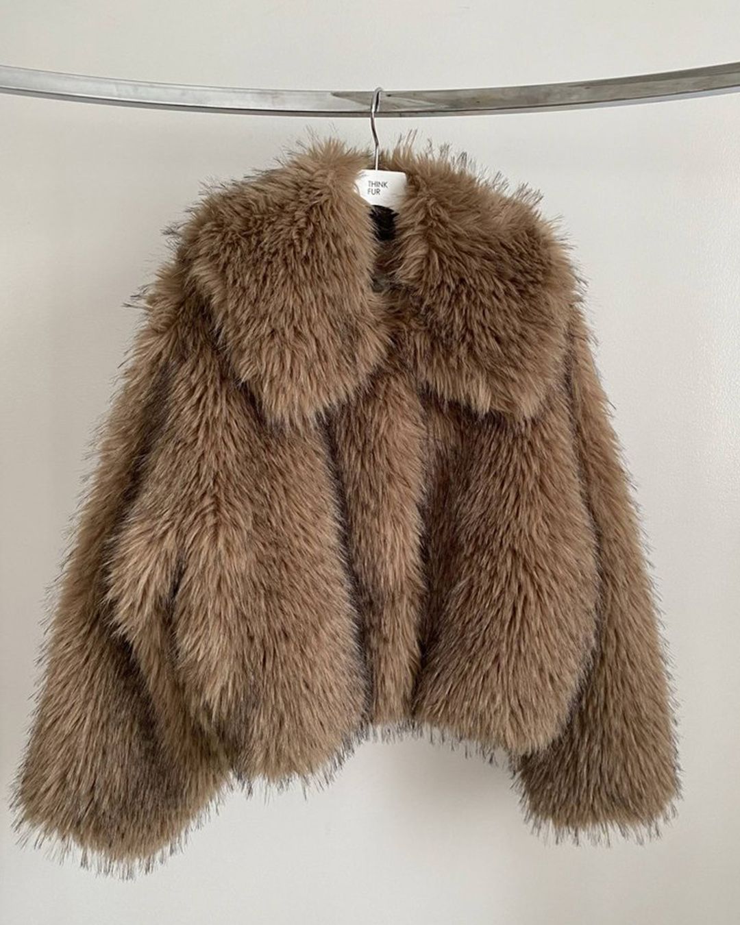 【先行予約】【26TH-09】ムートン調2ウェイファーコート (キャメル) 2way Collar Fox Like Fur Coat (Camel) /  エコファー  /  フェイクファー 【受注期間6/14 23:59まで】