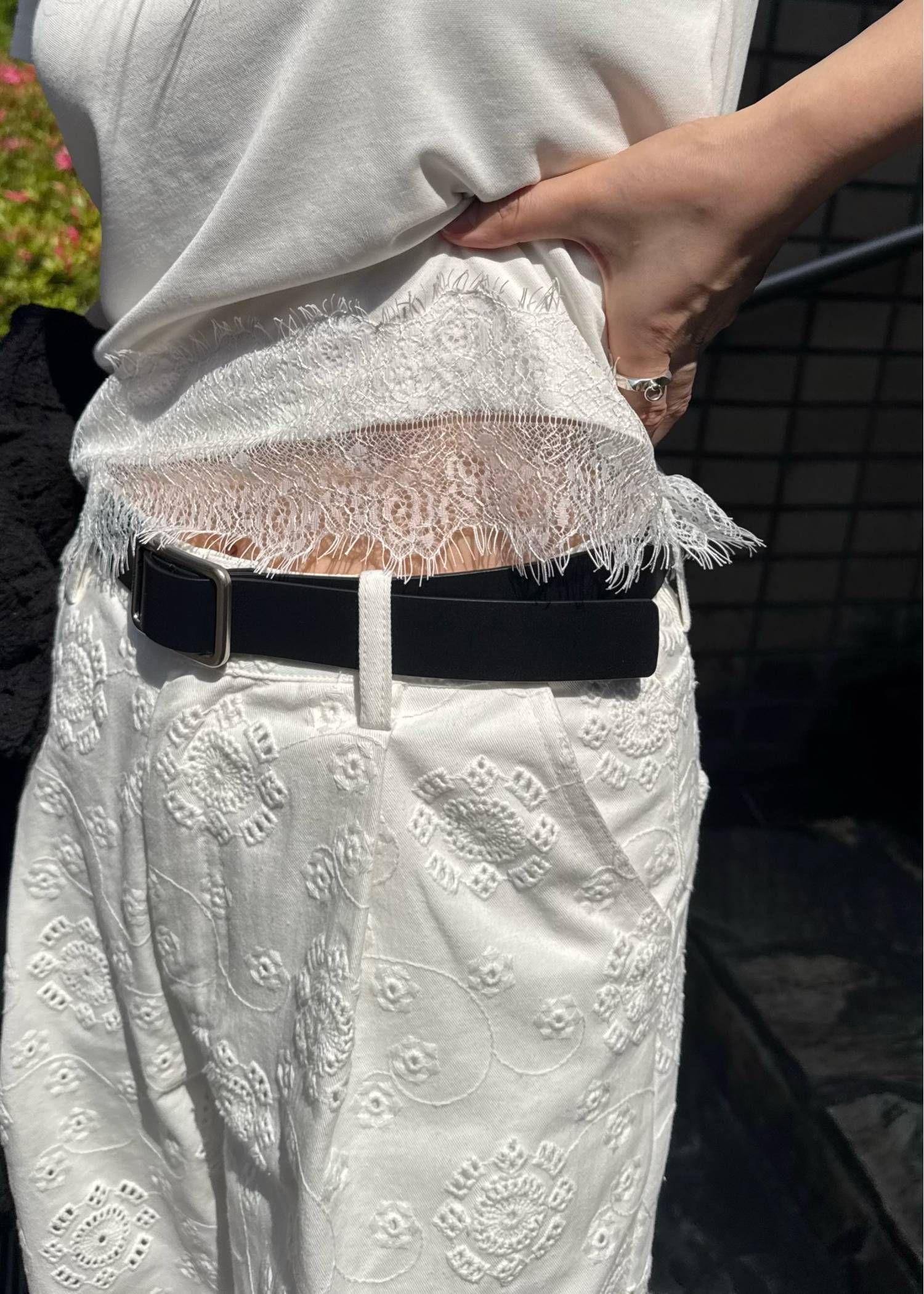 レース コンパクトTシャツ (アイボリー) hem scallop lace compact T-Shirt (Ivory) /  26SS