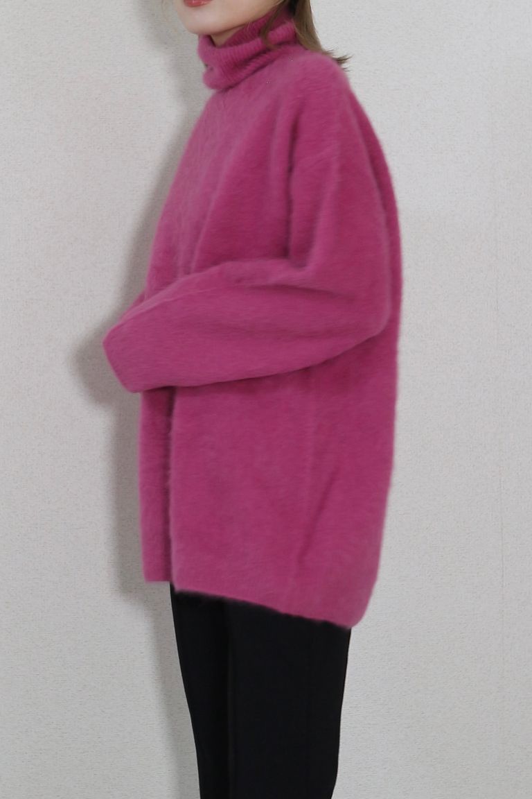 156cm 着用サイズ:フリー
