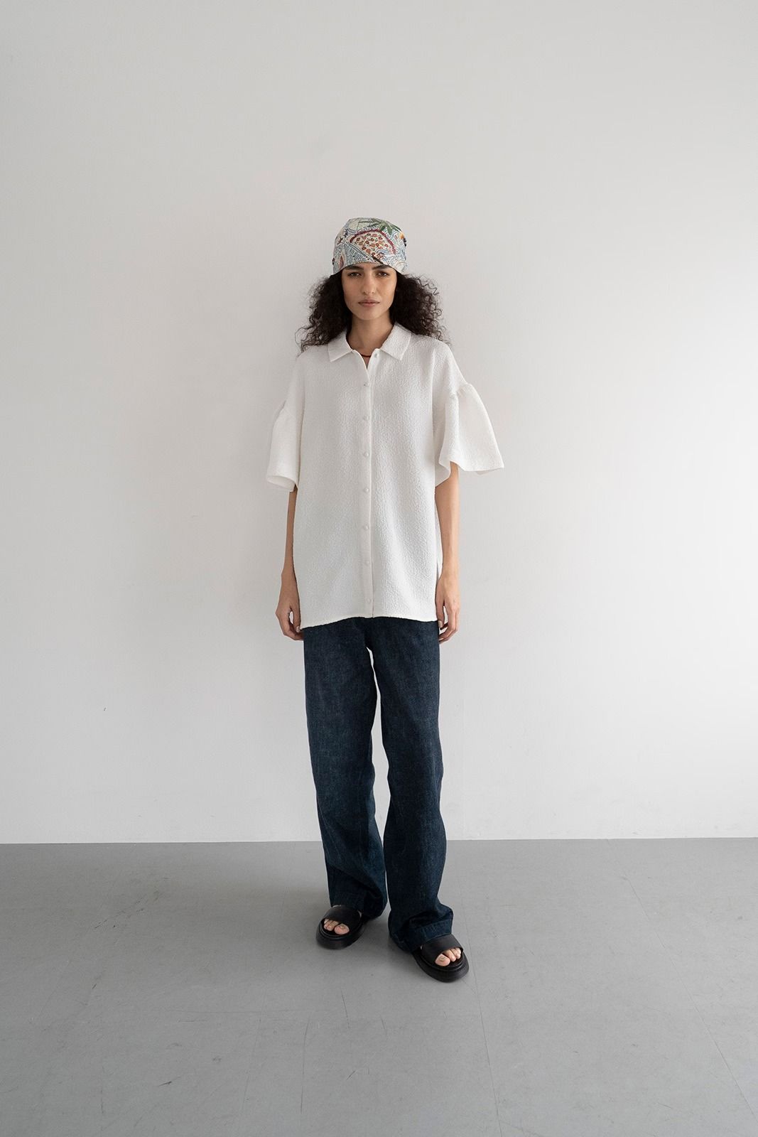 ふくれジャカードギャザースリーブブラウス (ホワイト)  Puffy Jacquard Blouse (White) /  26SS