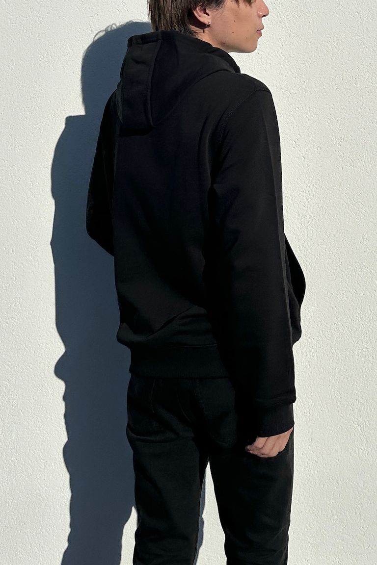 176cm 64kg 着用サイズM