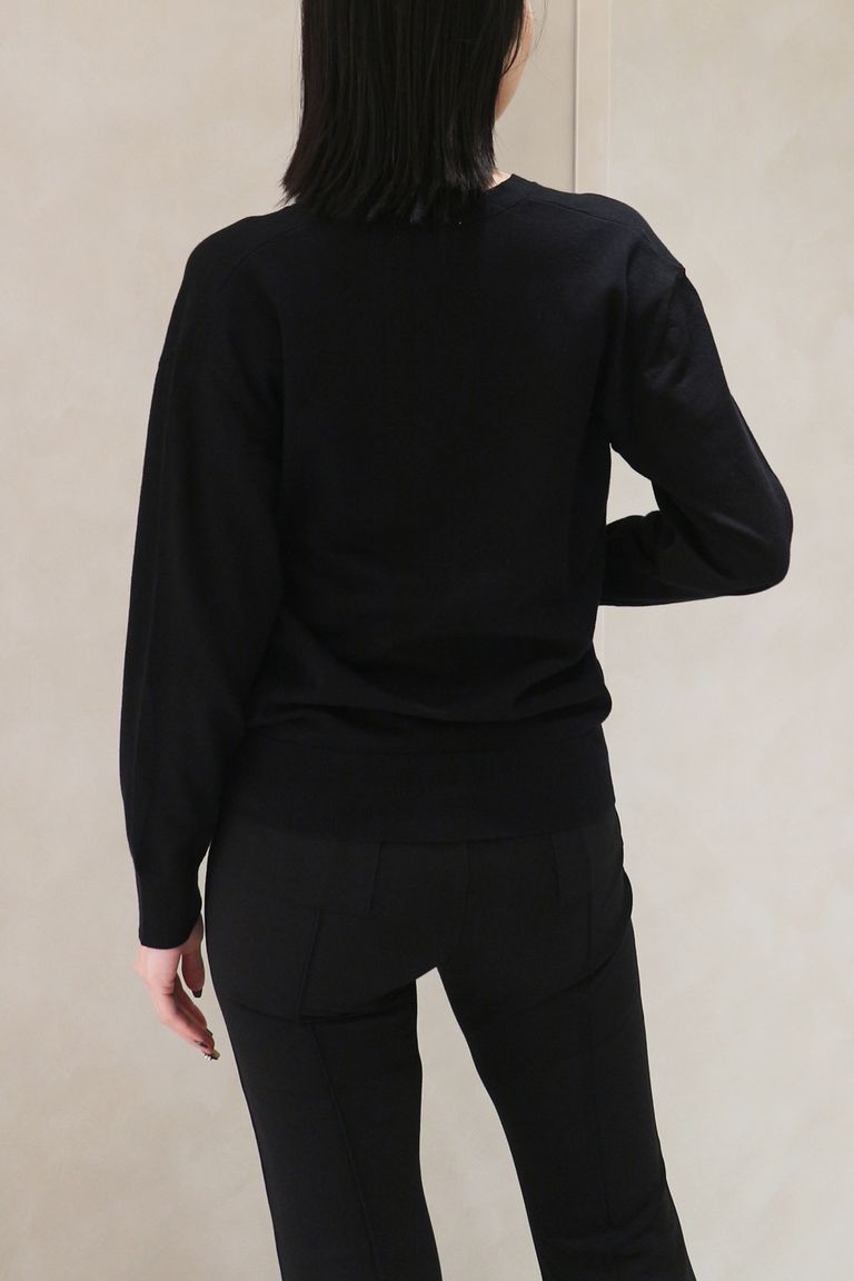 163cm 着用:フリー (店内照明)