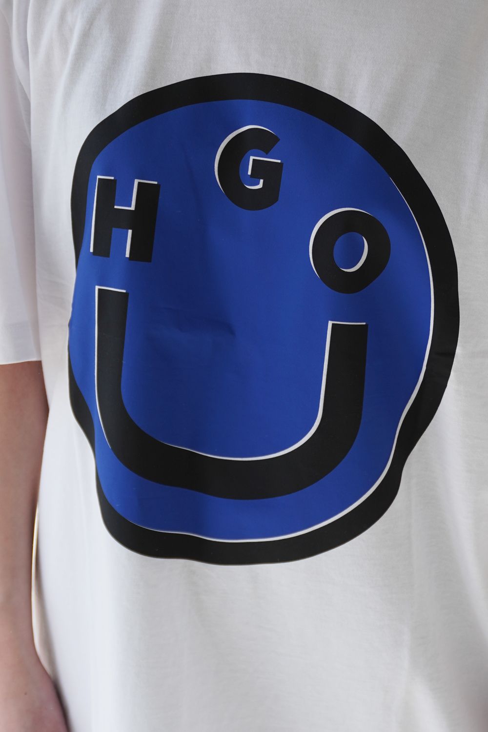 【HUGO BLUE】スマイルプリントTシャツ (ホワイト) / ユニセックス
