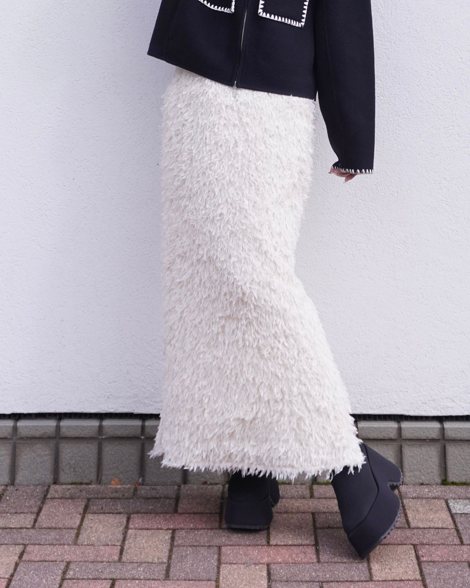 Feather slit skirt / フェザースリットスカート (ホワイト) / 25AW