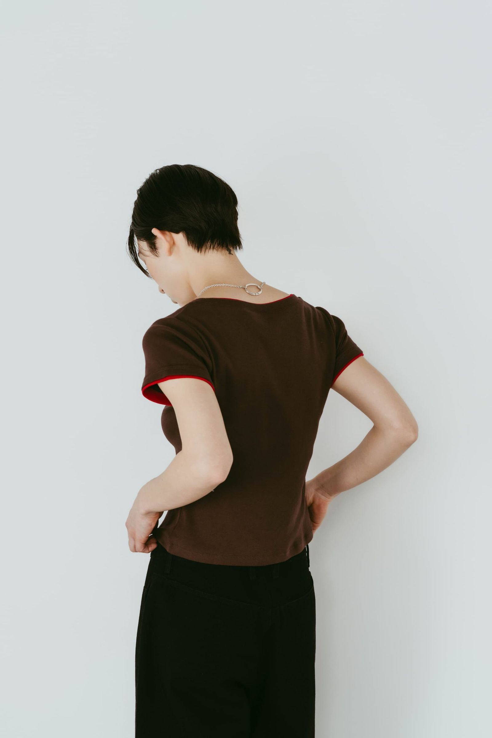 レイヤード クルーネックTシャツ (ブラウン) layered crewneck tee (Brown) /  26SS
